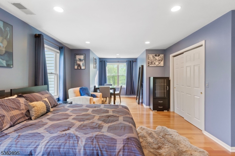 Woodlake Crest - Residential