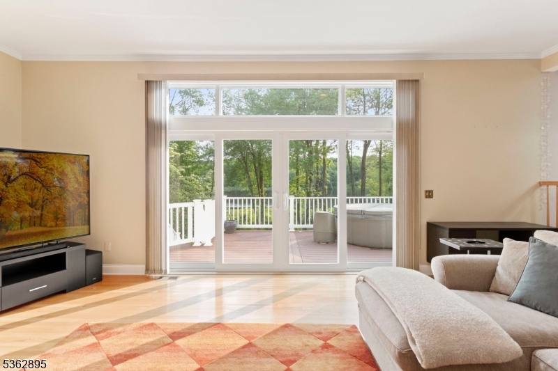 Woodlake Crest - Residential