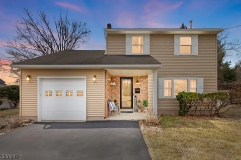 5 N 20th Ave, Manville Boro, NJ 08835 - MLS#: 3951038