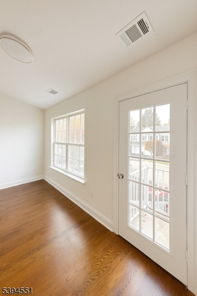 Season Glen - Residential