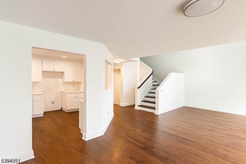 Season Glen - Residential