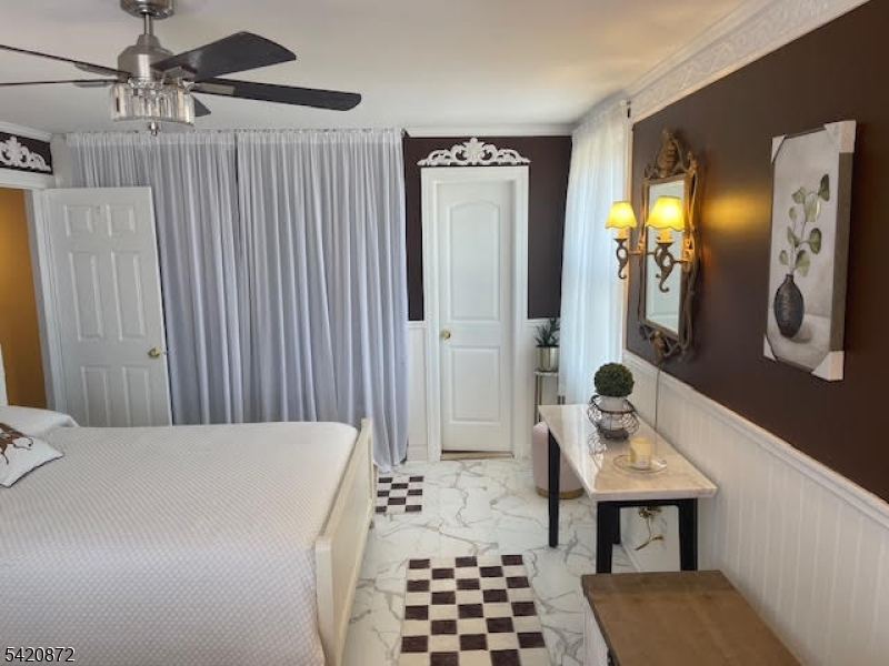 Elmora - Residential