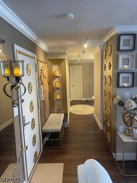 Elmora - Residential