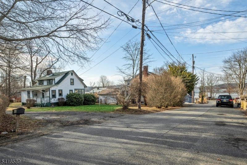 Budd Lake - Residential