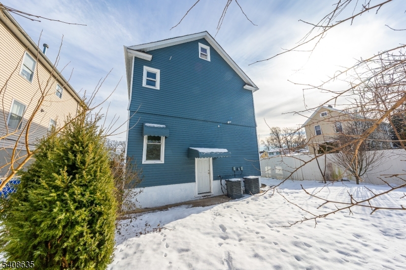 East Linden - Residential Income