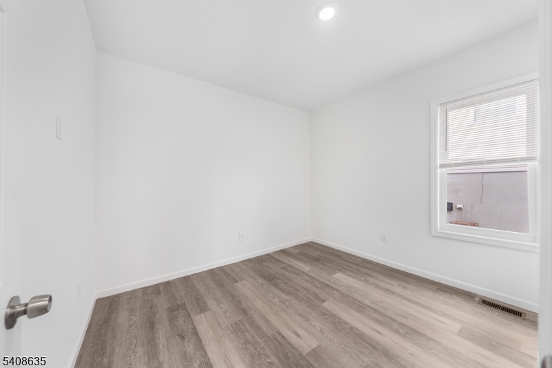 East Linden - Residential Income