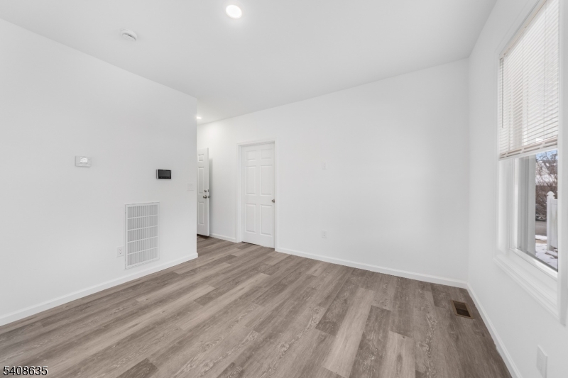 East Linden - Residential Income