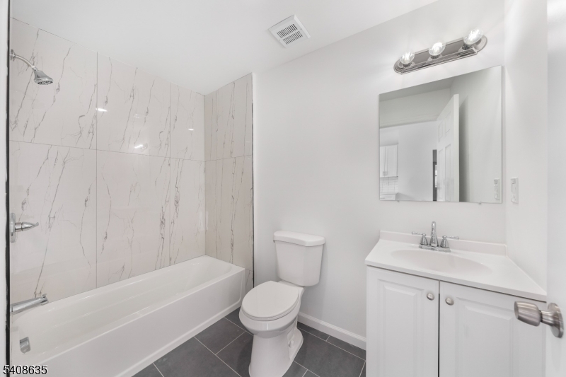 East Linden - Residential Income