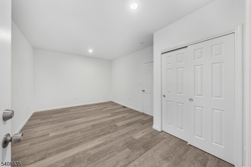 East Linden - Residential Income