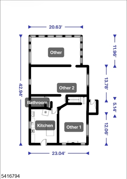 Main image without alt text