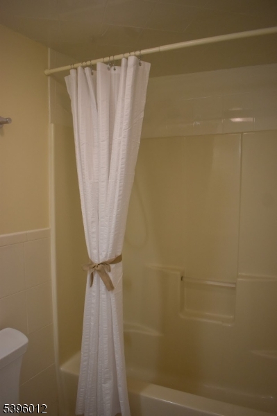 In town - Residential Lease