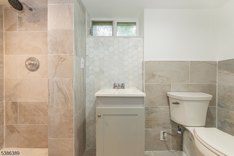 Lake Neepaulin - Residential