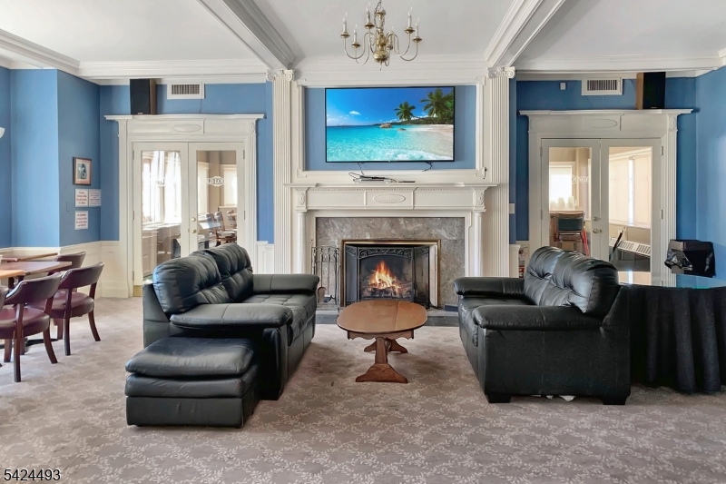 White Meadow Lake - Residential