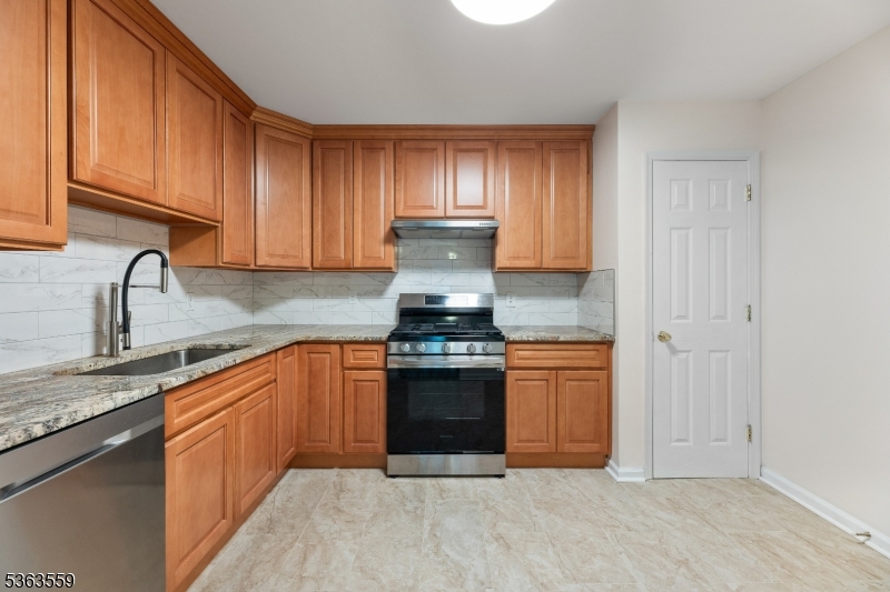 Birch Glen Condos - Residential