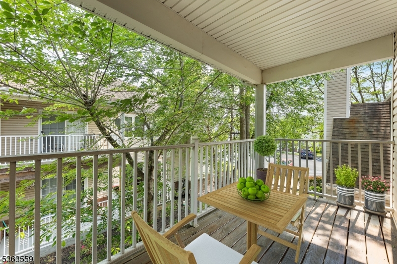 Birch Glen Condos - Residential