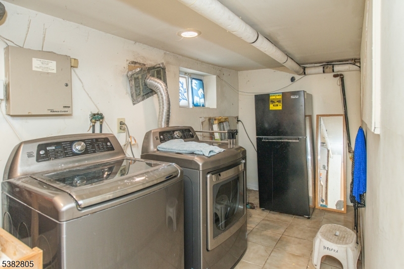 Tuxedo Park - Residential