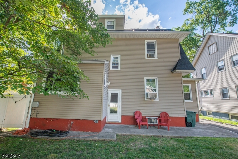 Tuxedo Park - Residential