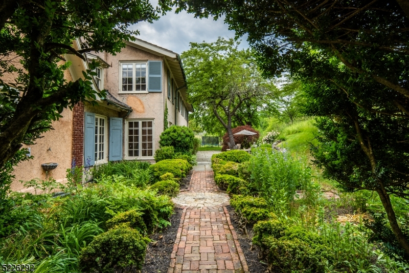 Pleasant Valley - Residential