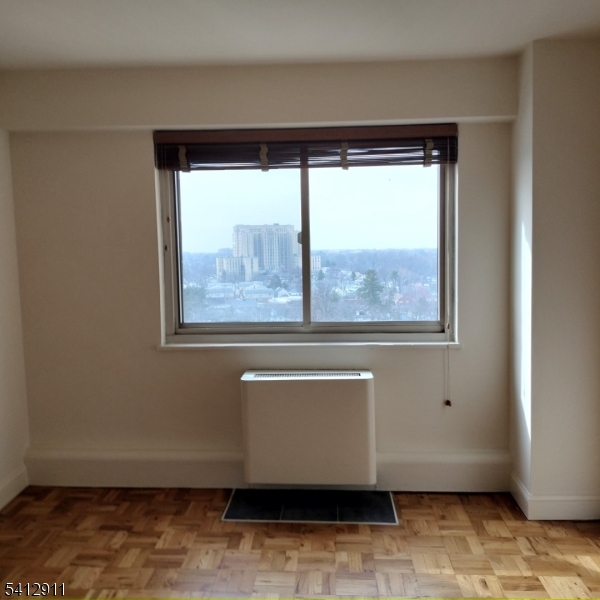 Harrison Park Towers - Residential Lease