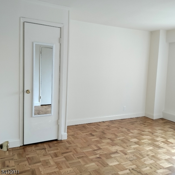 Harrison Park Towers - Residential Lease