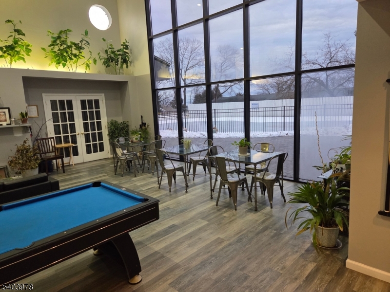 Mountain Club - Residential Lease