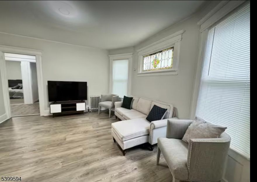 Welcome home to this stunning 3 bedroom 1 bath apartment featuring an updated kitchen with an in-unit washer and dryer! This apartment offers plenty of space for entertainment and spacious bedrooms. Close to shopping, schools, and restaurants! Come see for yourself this incredible apartment before it's gone! Schedule your private showing now. Landlord is willing to rent out apartment fully furnished for an additional fee.