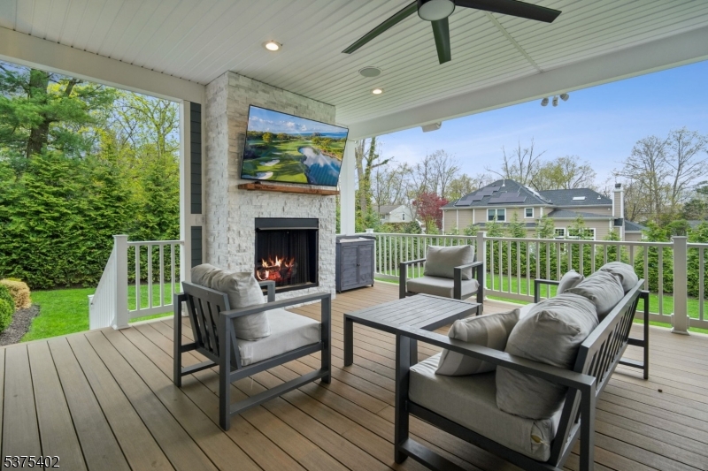 COLLINS - Residential