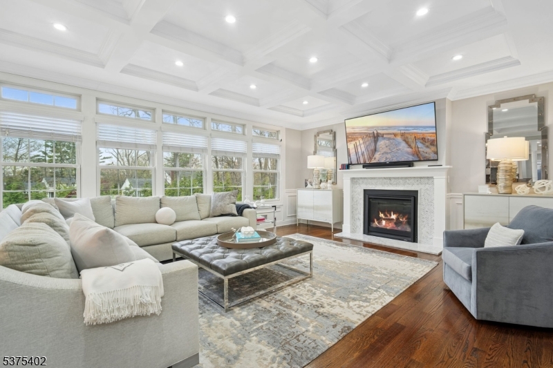 COLLINS - Residential