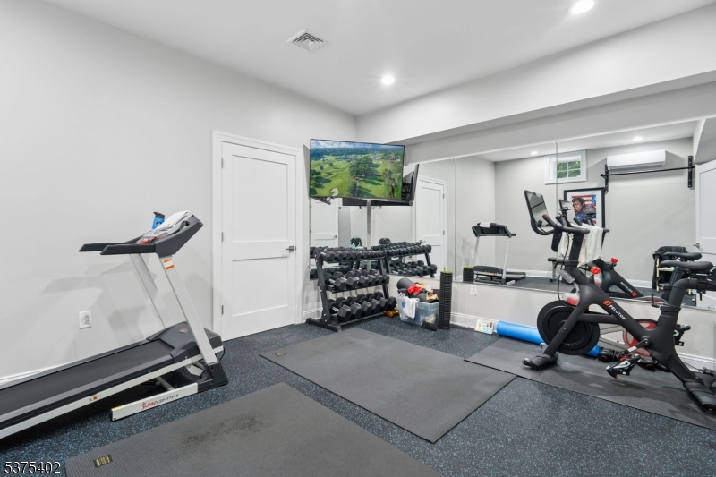 COLLINS - Residential