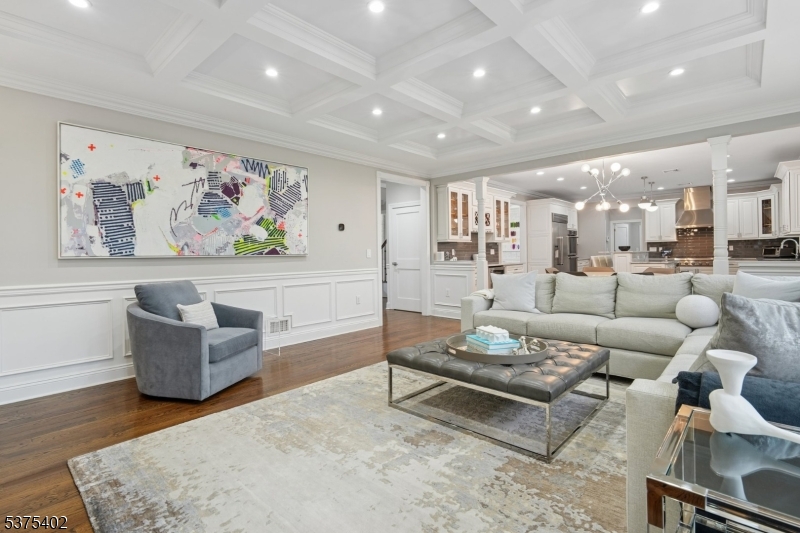 COLLINS - Residential