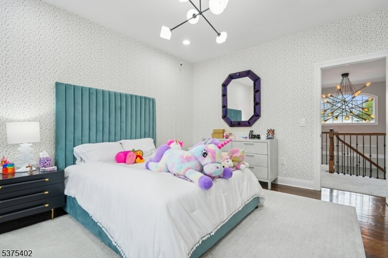 COLLINS - Residential