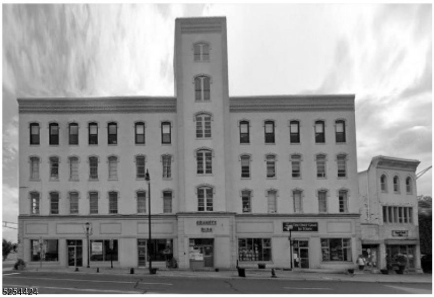 RARE OPPORTUNITY AVAILABLE ATSOMERVILLE LANDMARK GRANETZ PLAZA BUILDING.  45,000 SF BUILDING WITH 12,000 SF ON FIRST FLOOR.