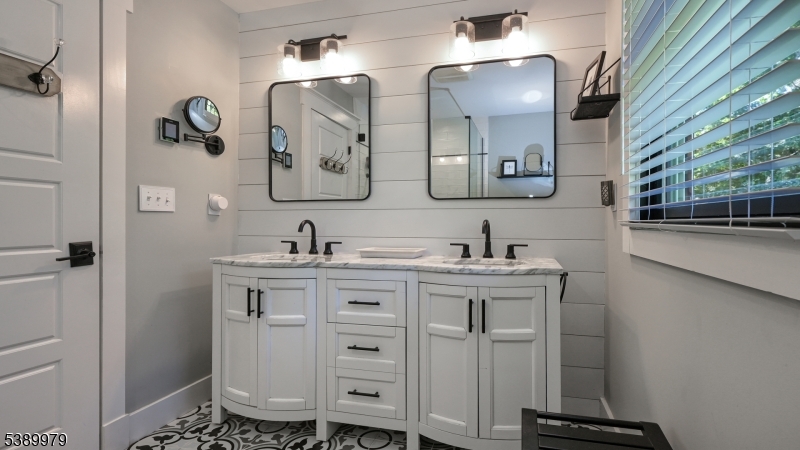 PACKANACK LAKE - Residential