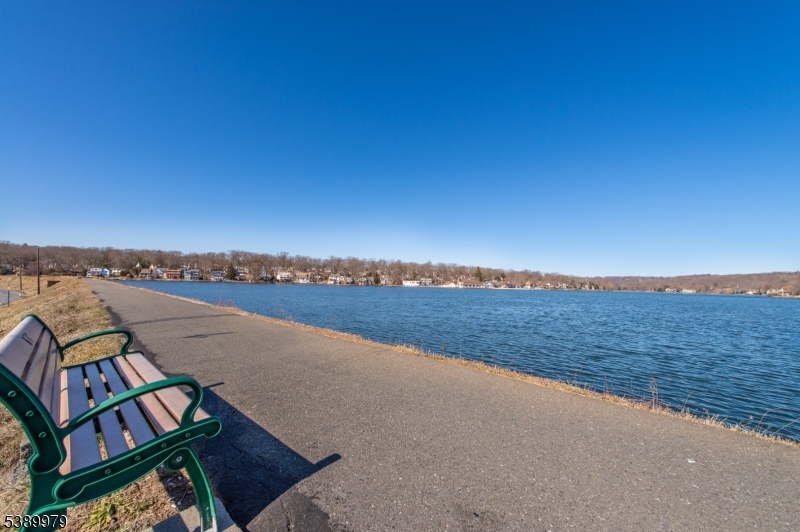 PACKANACK LAKE - Residential