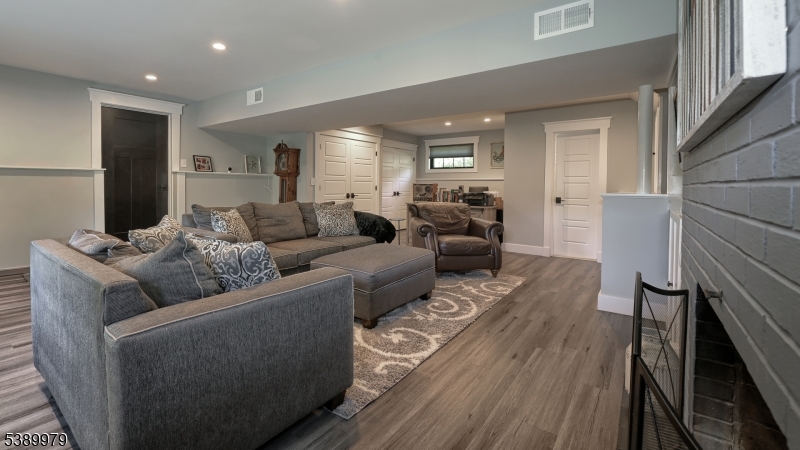 PACKANACK LAKE - Residential