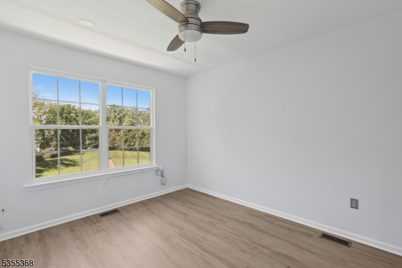 Bridgewater Twp., New Jersey 08807, United States, 3 Bedrooms Bedrooms, ,3 BathroomsBathrooms,Residential,Active,218051