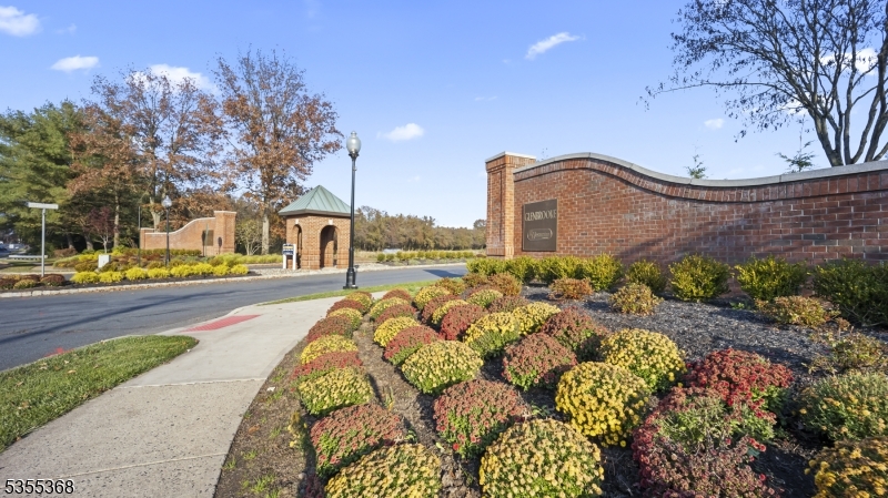 Bridgewater Twp., New Jersey 08807, United States, 3 Bedrooms Bedrooms, ,3 BathroomsBathrooms,Residential,Active,218051