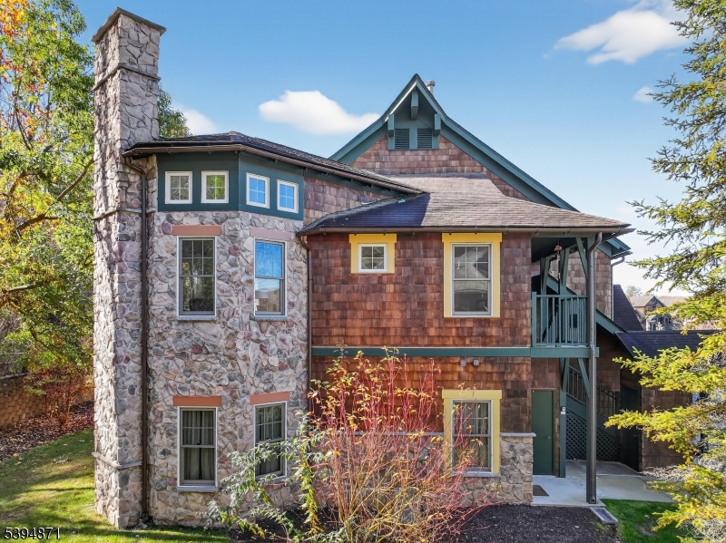 Black Creek Sanctuary - Residential