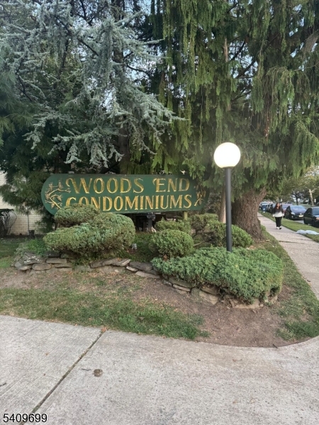 Woods End Condominiums - Residential