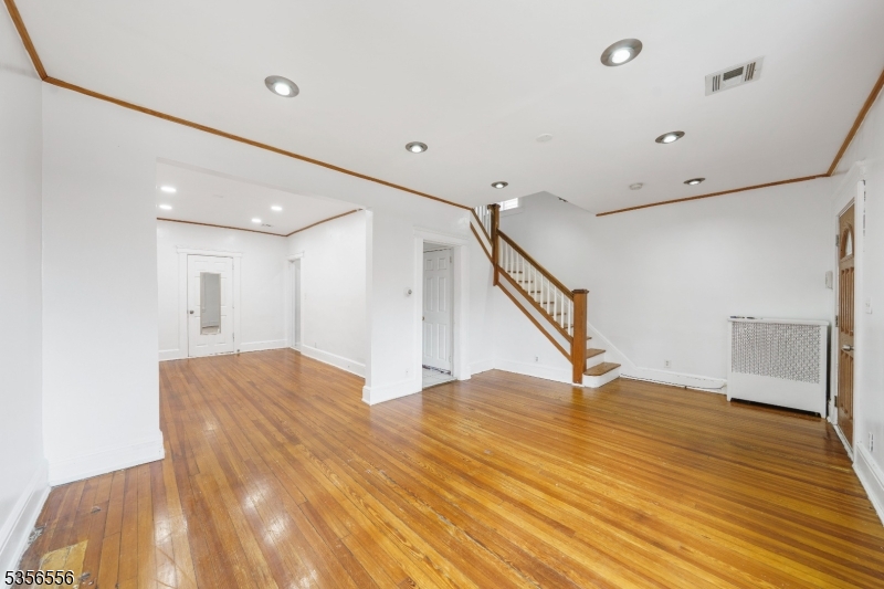 744 Jackson Ave