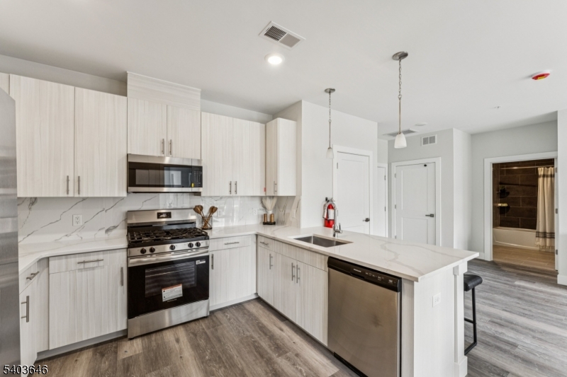 Veranta by Kontos - Residential Lease