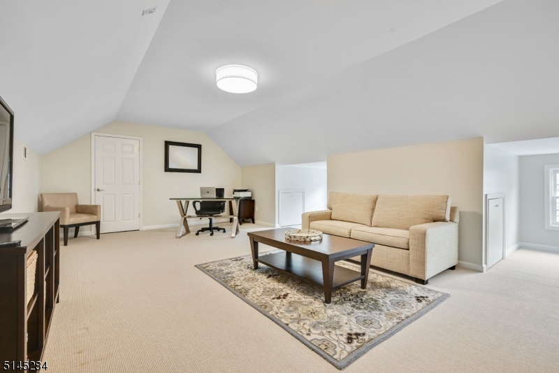 Upper Washington - Residential