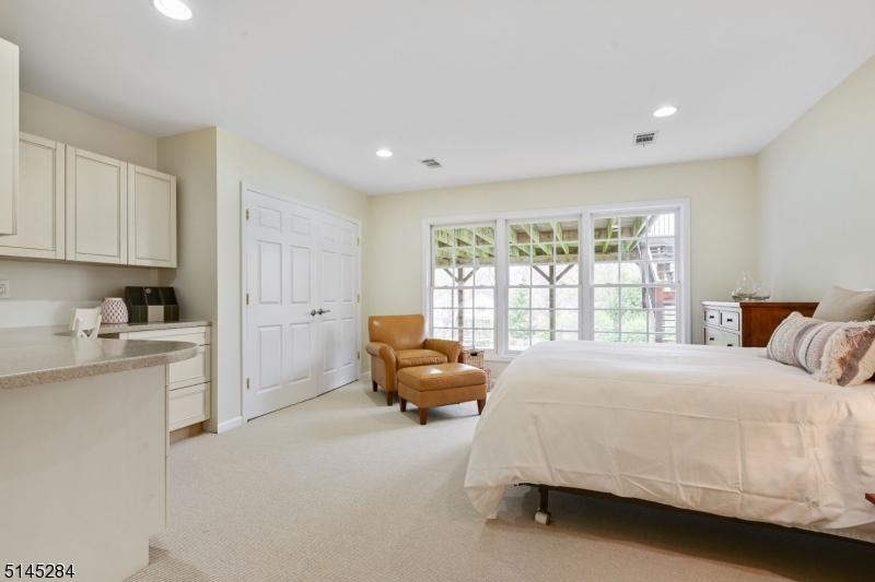 Upper Washington - Residential