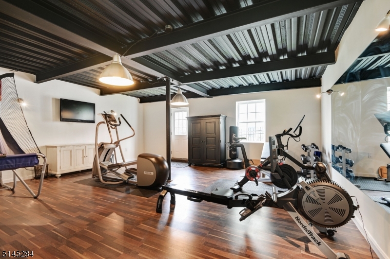 Upper Washington - Residential