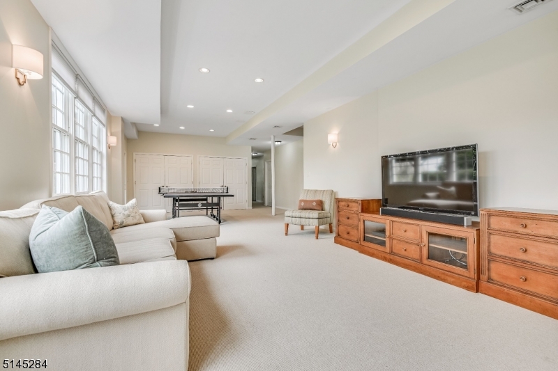 Upper Washington - Residential