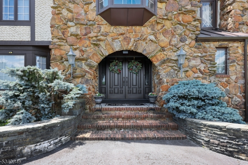 14 Jenna Court