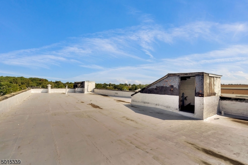 Forrest Hills - Commercial Sale