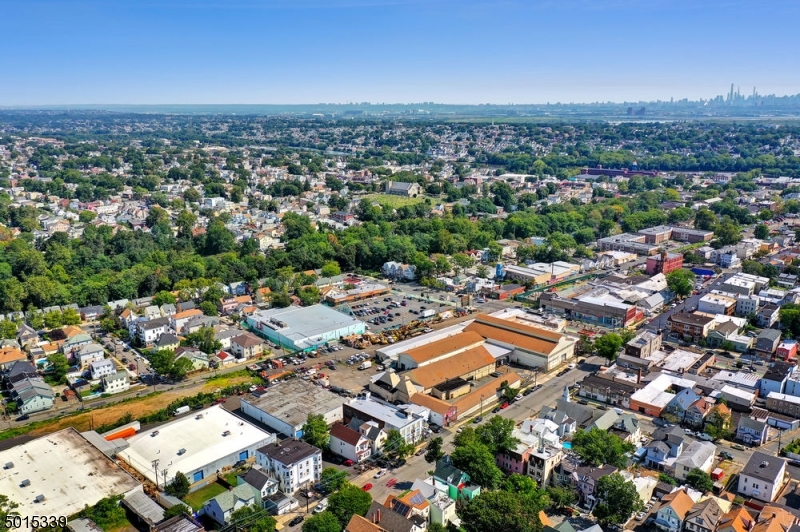 Forrest Hills - Commercial Sale