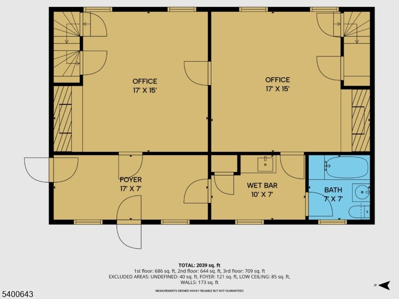 Main image without alt text