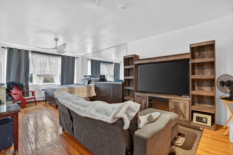 Williamsburg South - Residential